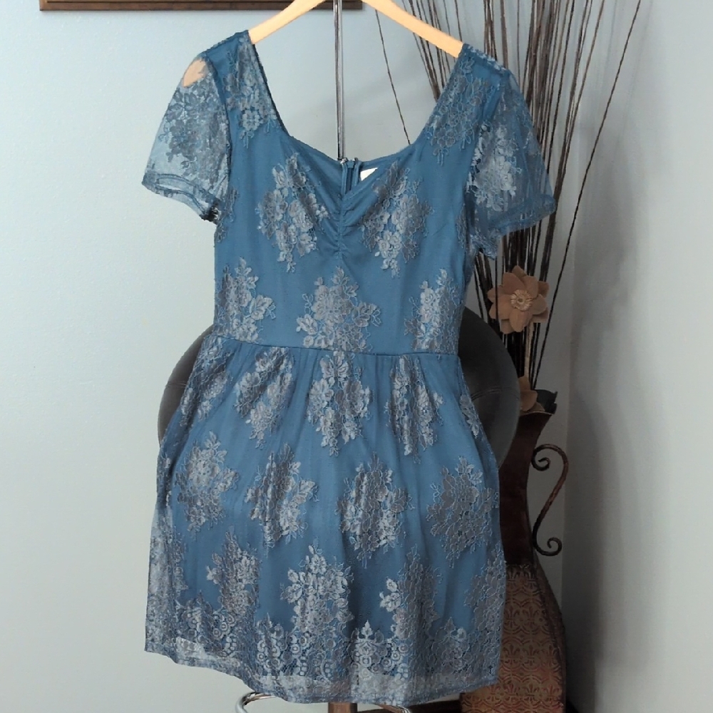 Francesca's Collections Teal Lace Dress